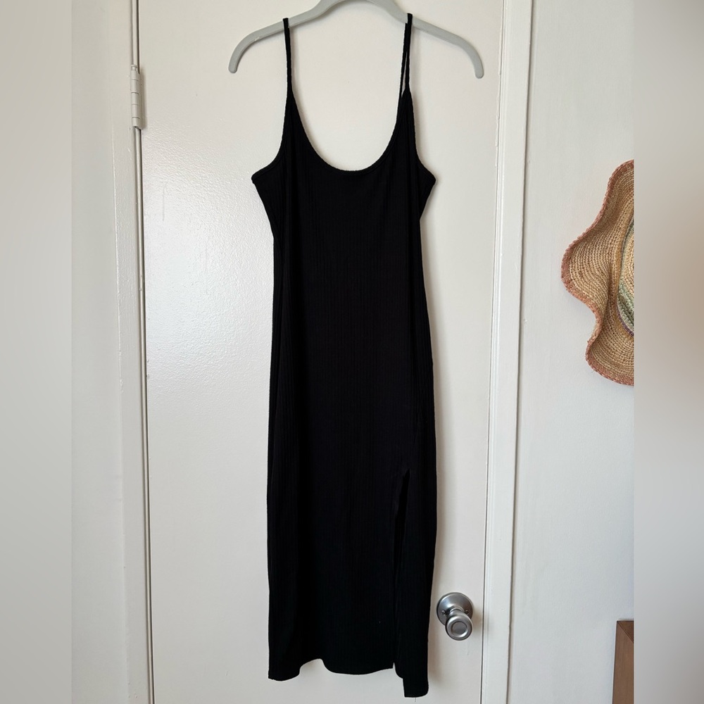 Ribbed Black Bodycon Midi Dress